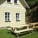 컨트리하우스 Chaloupka Za Potuckem Županovice