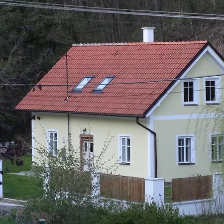 Chaloupka Za Potuckem * Županovice